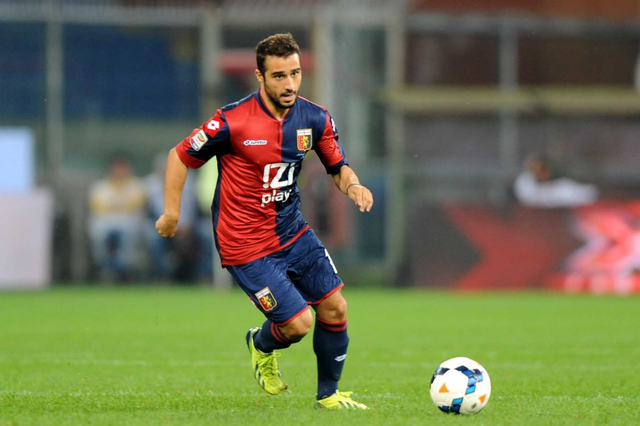 热那亚后卫因累积黄牌停赛,球队首发动荡 热那亚后卫因累积黄牌停赛,球队首发动荡