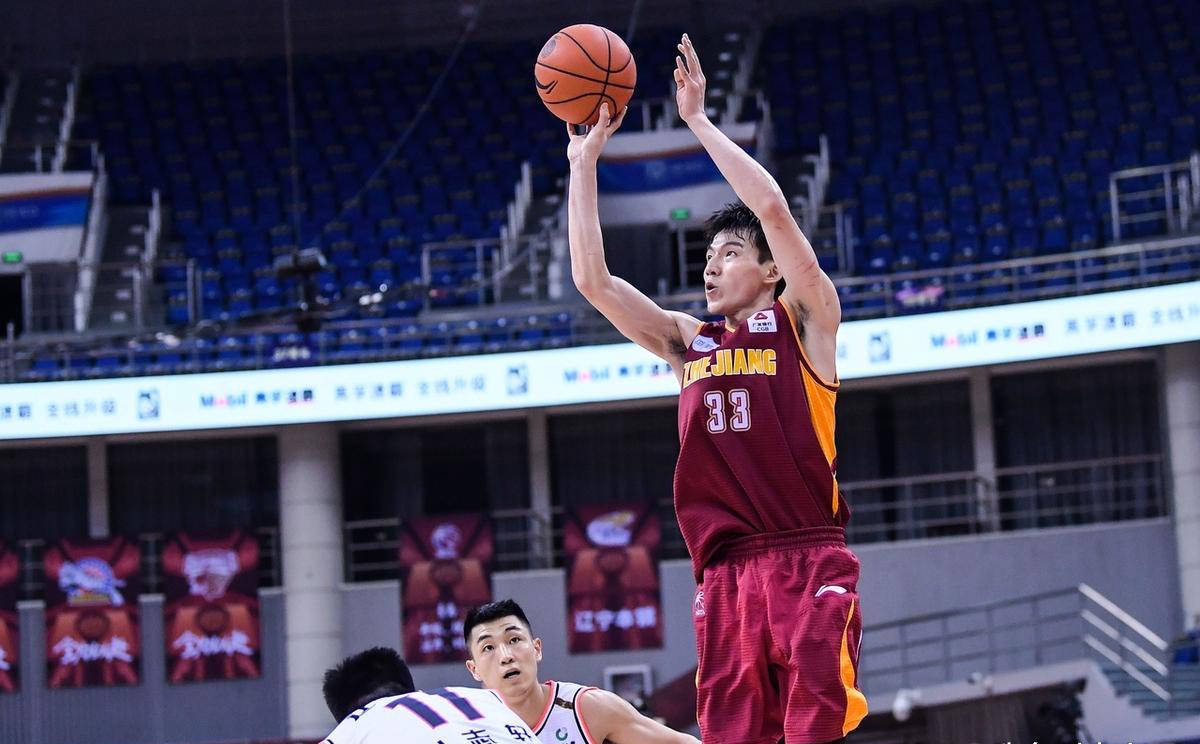 吴前率领球队取得胜利,持续发挥高水准的简单介绍 吴前率领球队取得胜利,持续发挥高水准的简单介绍