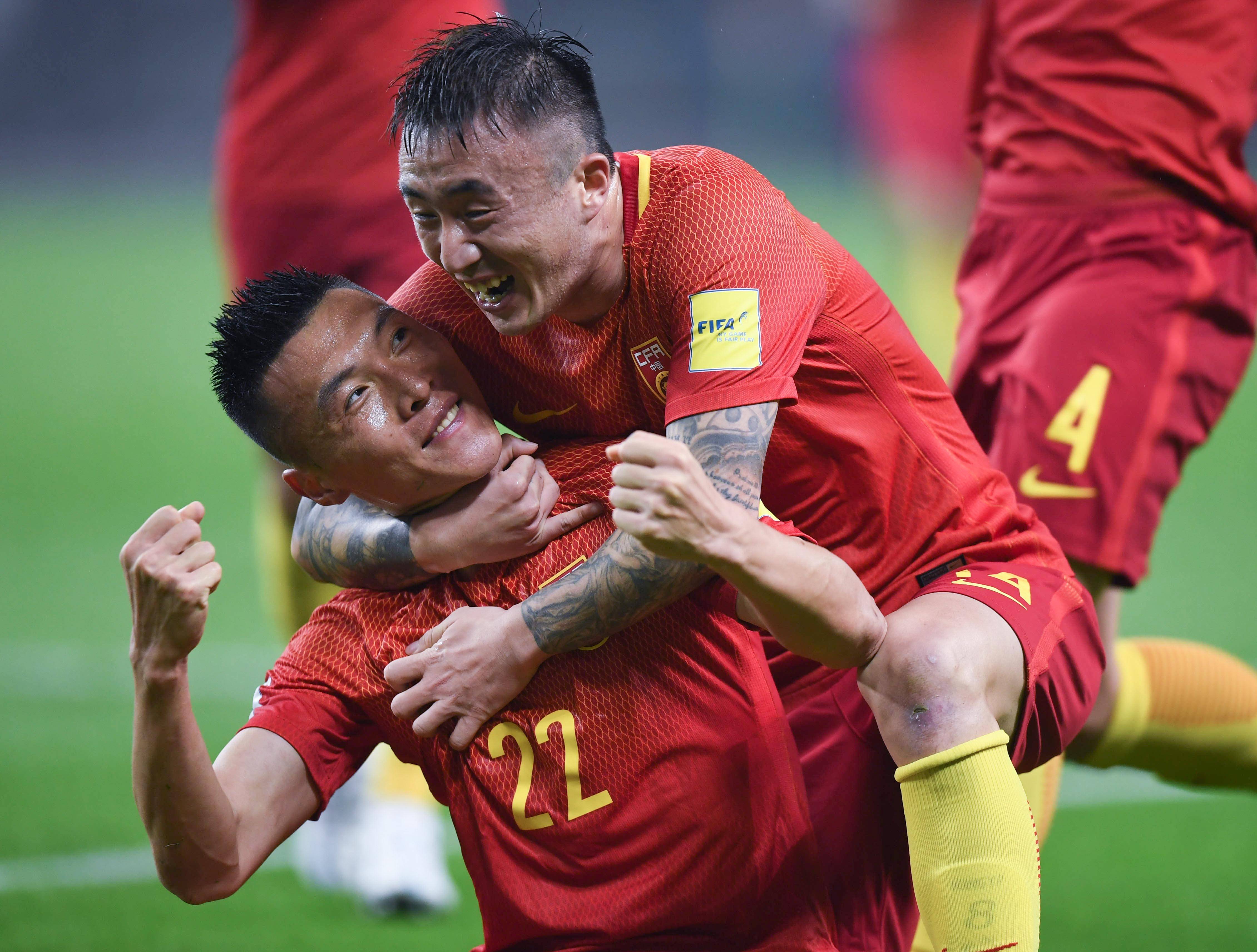 开云体育直播-国内足球赛事令人瞩目,吸引无数球迷目光的简单介绍