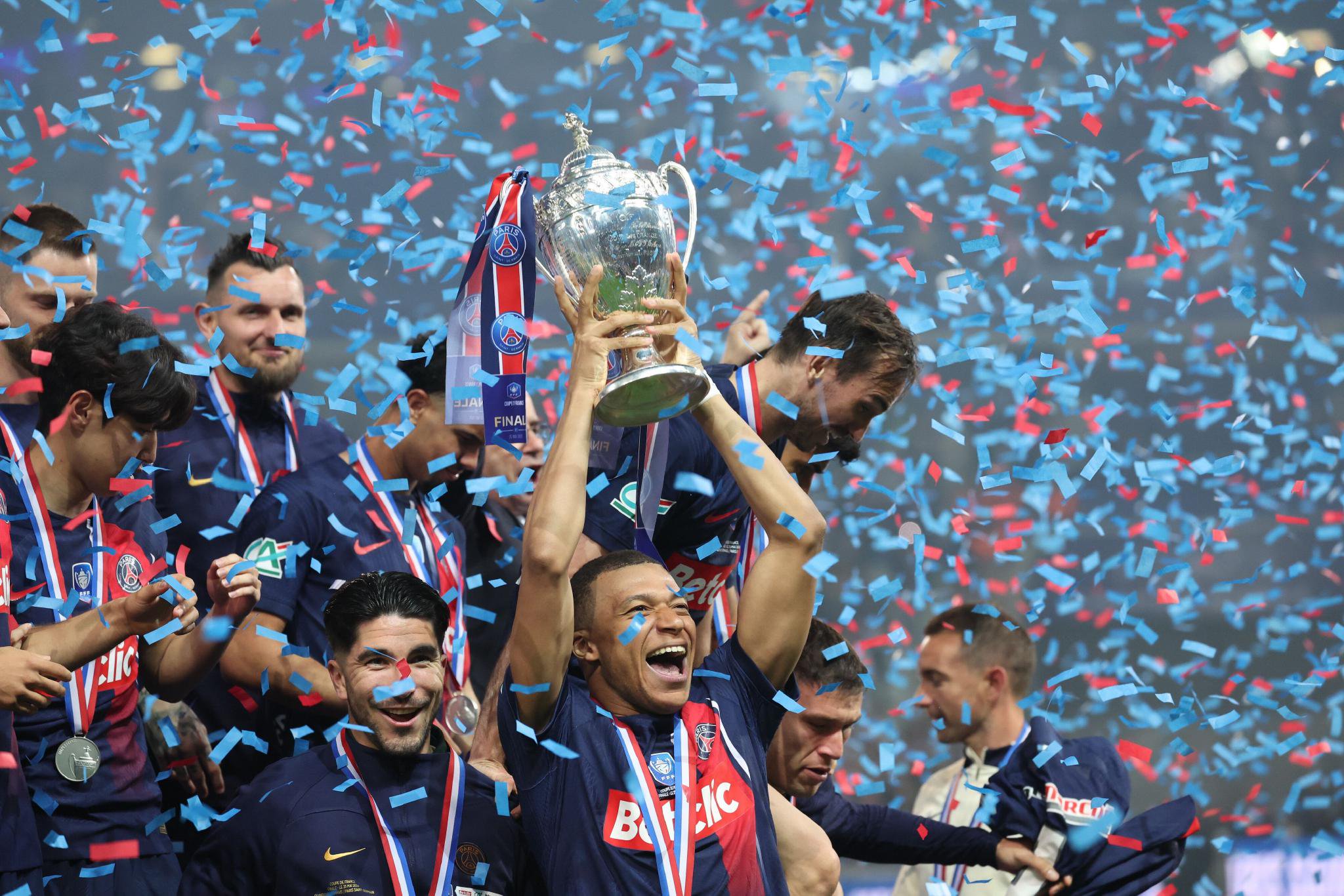 关于曼联血洗曼城,姆巴佩高光表现的信息 关于曼联血洗曼城,姆巴佩高光表现的信息