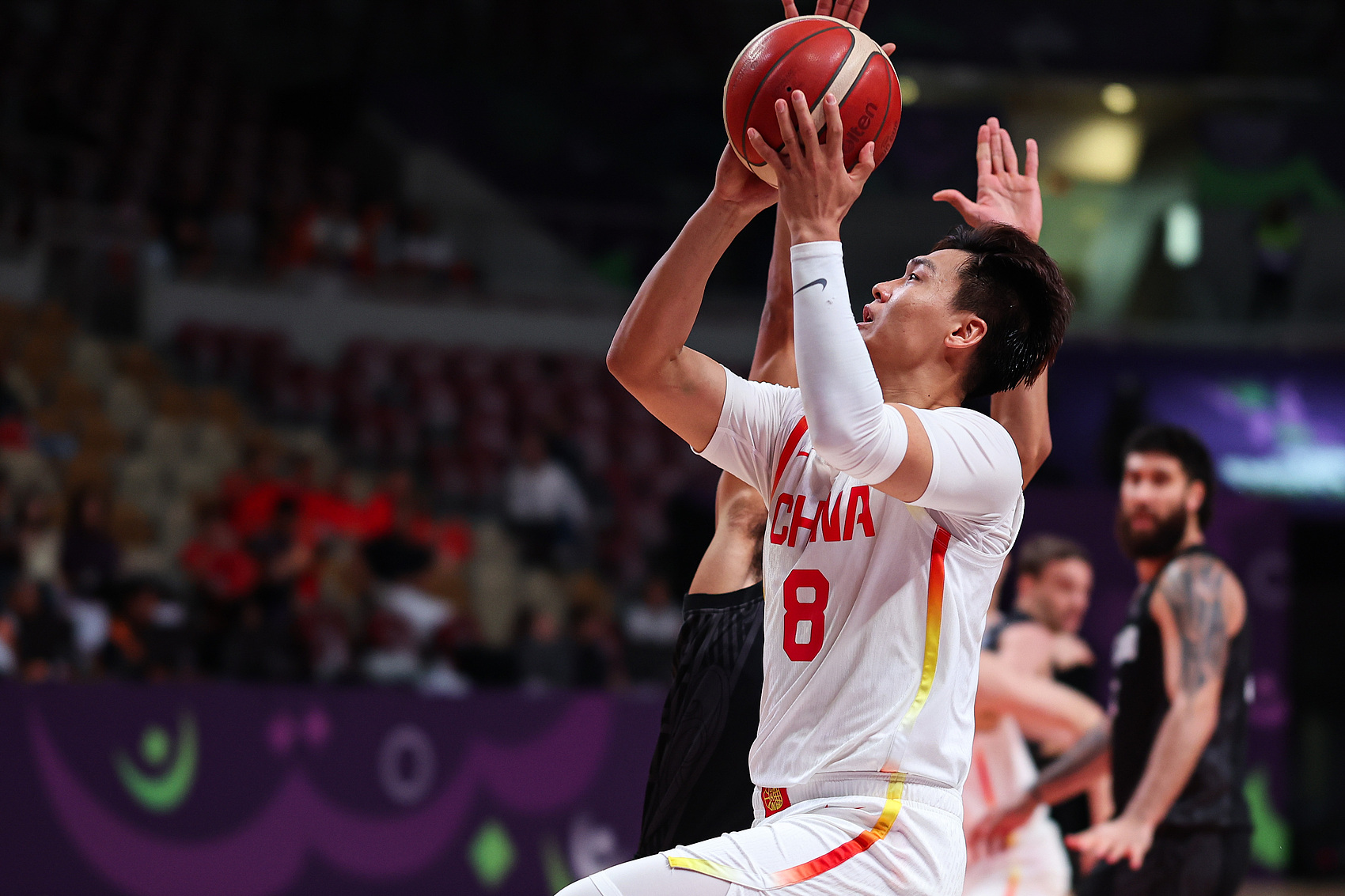 开云体育在线-菲律宾男篮险胜中国男篮,詹姆斯高光表现的简单介绍