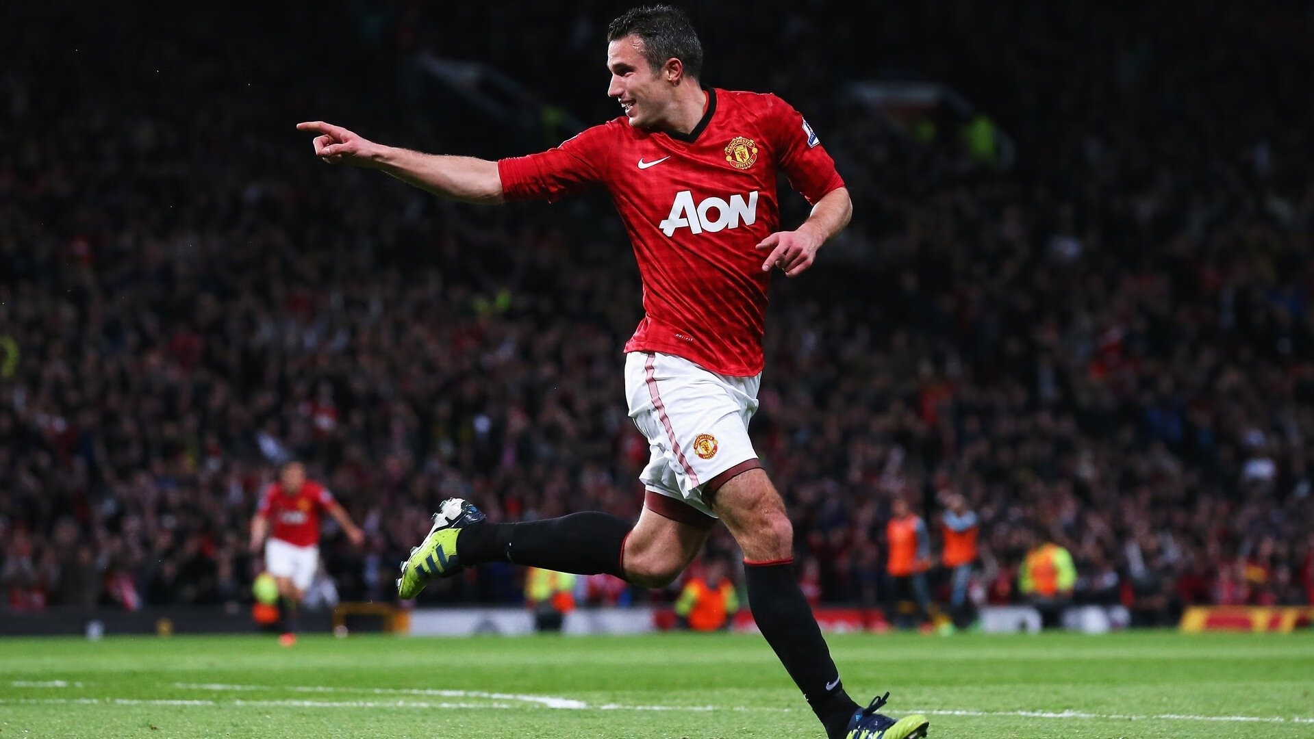 开云体育登录-范戴克里程碑之夜，勒沃库森强势攻克比利时堡垒